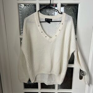Urban Heritage V-Neck Sweater with Stud Accents | Cozy Cottagecore | Size M